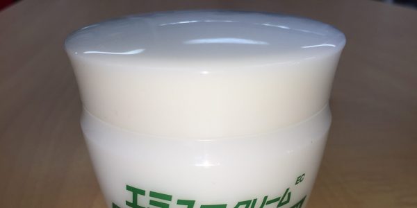 エミュークリーム